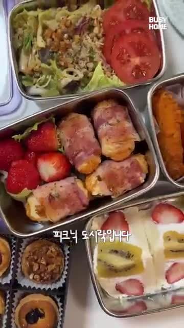 컬리 재료로 10분 피크닉 도시락: 치킨샌드·두유면 샐러드·베이컨 주먹밥