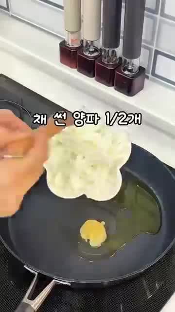 매콤크림파스타 레시피: 생크림 없이도 진한 맛 내는 간단 조리법