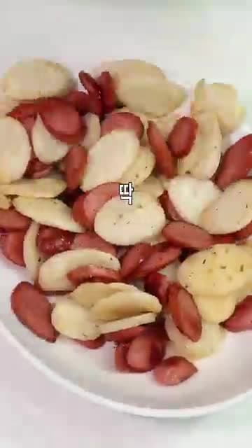 성시경 소세지 떡구이 레시피: 재료 2개로 만드는 바삭한 간식과 안주