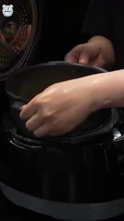 밥솥으로 카스텔라 익히기 및 가루 만들기