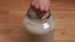 전통 막걸리 제조를 위한 재료